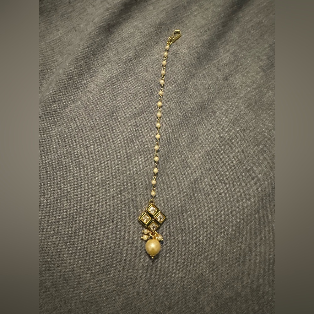 Elegant Gold and Cream Maang Tikka - Indian Jewelry